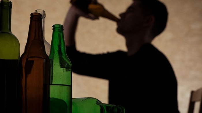 Heavy teenage drinking linked to abnormal brain development 